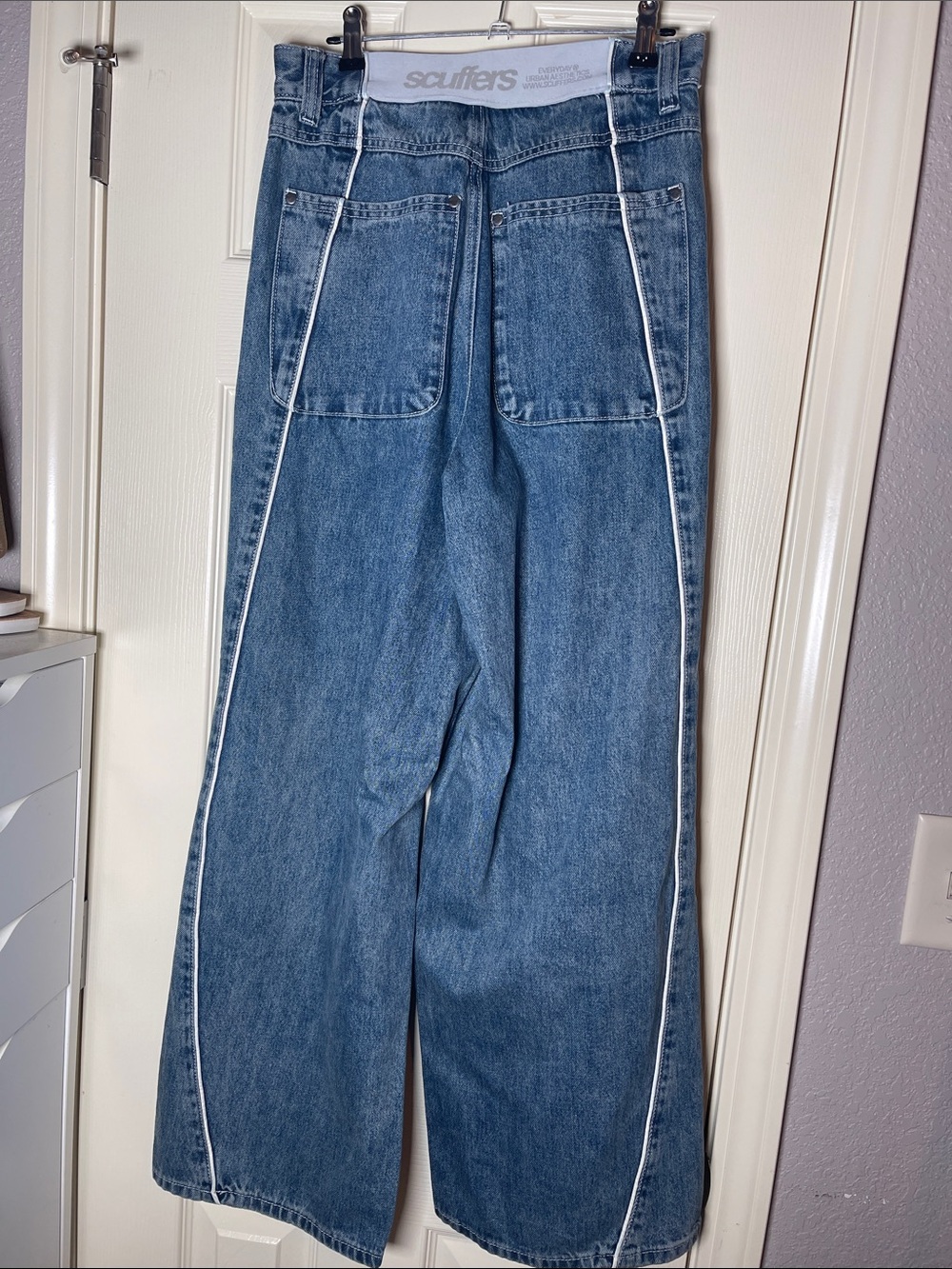 Scuffers High-Rise Wide Leg Flare Jeans in Medium Blue with White Piping